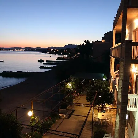 Seaside Escape, Ποντστράνα