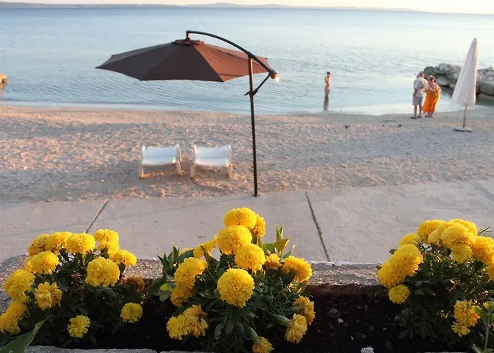 Seaside Escape,
