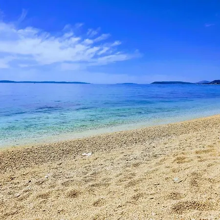 Seaside Escape, * Ποντστράνα