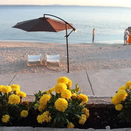 Seaside Escape,